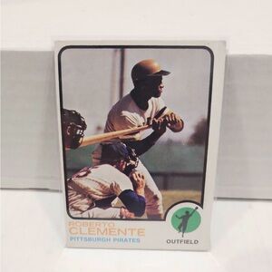 Vintage 1973 Roberto Clemente Topps Baseball Card